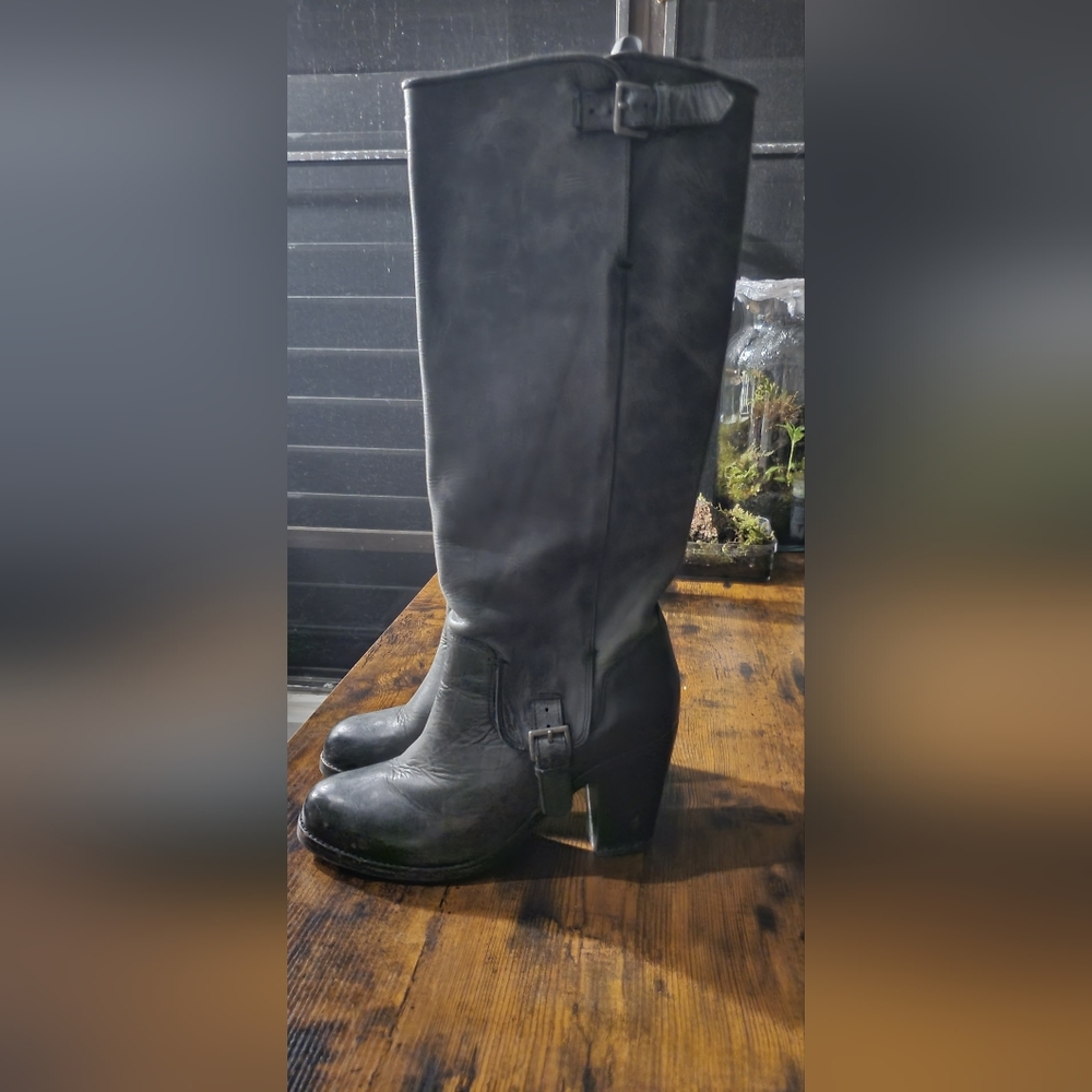 Ariat tall gray heeled boots, size 8.5, style 10012052
